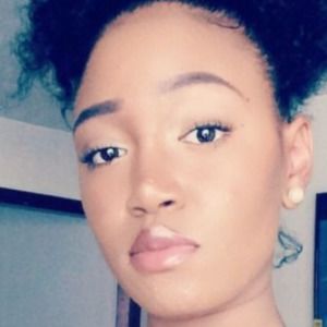 Meet your Posher, Tyeshia